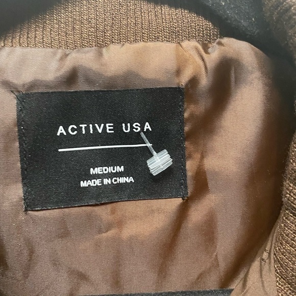 Active USA Quilted Padded Vest, Brown
Size M - Picture 4 of 9